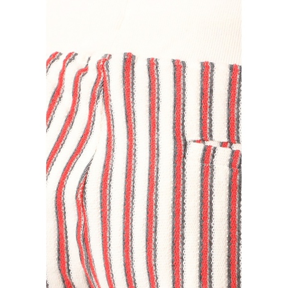 Shorts - Picture 4 of 5